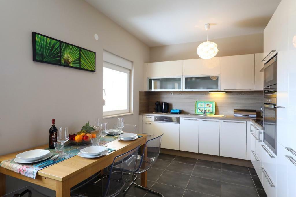 Luxury Apartment Rougemarin Pakoštane エクステリア 写真